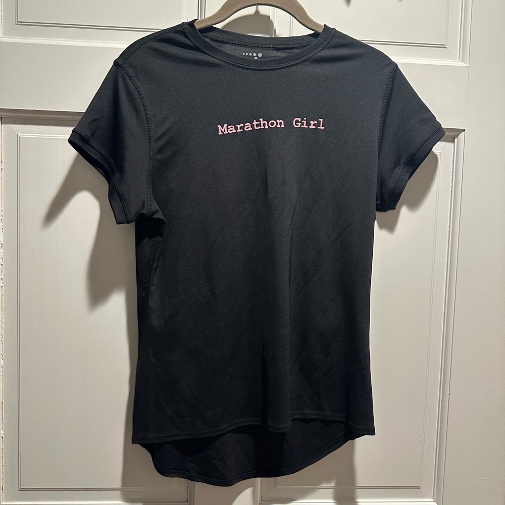 Marathon girl tee